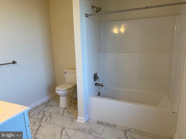 Building Photo - 1370 Elm St