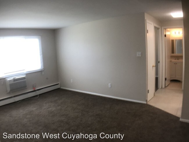 Building Photo - 1456 W 107th St