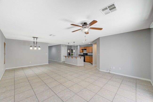 Building Photo - 5593 Markley Ave