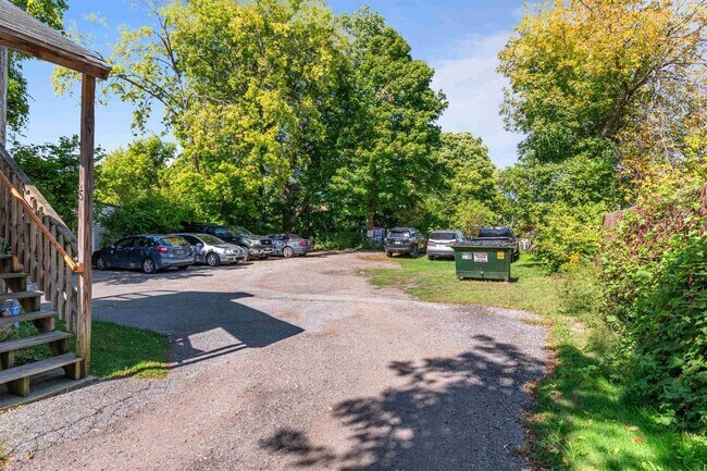 Building Photo - 38 Sherman St