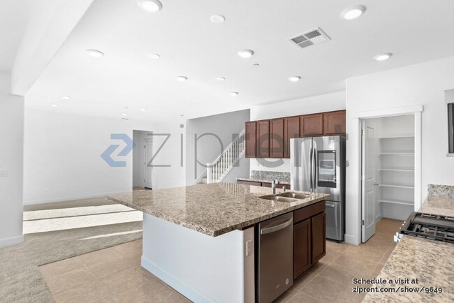 Building Photo - 5584 Howell Mountain Ln