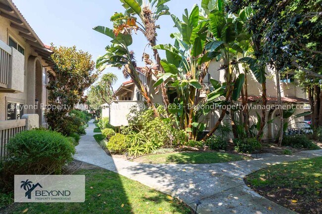 Building Photo - COASTAL CARSLBAD 2BR/2BA CONDO  –PET FRIEN...