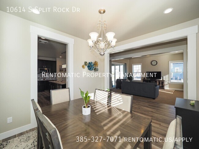 Building Photo - 10614 S Split Rock Dr