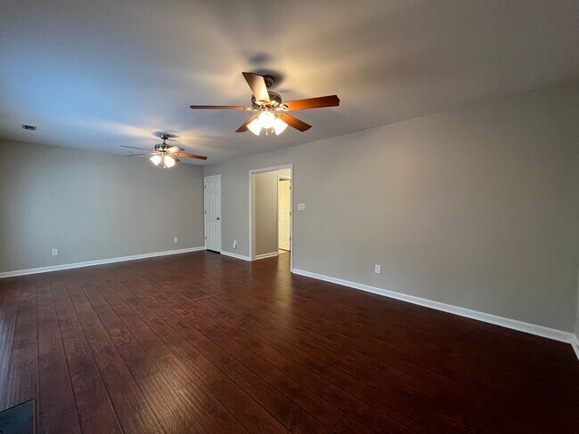 Building Photo - 7406 Ashbury Ct