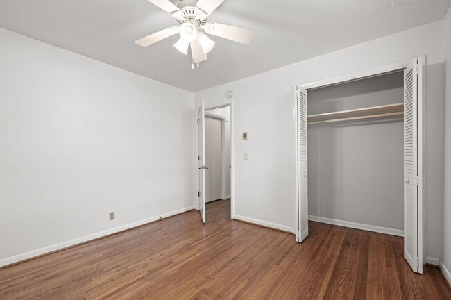 Building Photo - Amazing 2BR/1BA in the Heart of Hillsboro ...