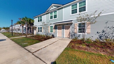 Building Photo - 8353 Retrograde Rd