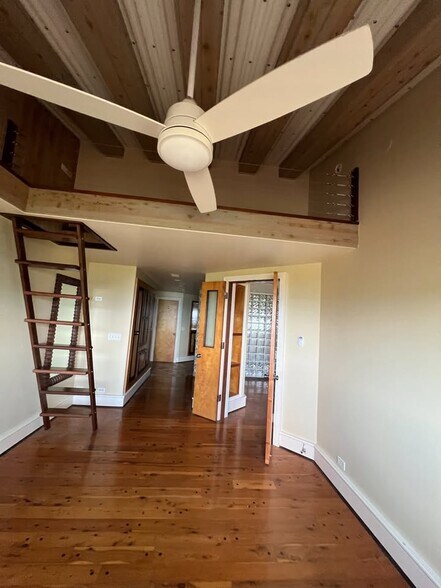 Building Photo - 46-149 Meheanu Loop