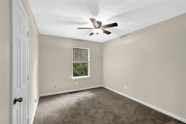 Building Photo - 10480 Summer Creek Dr