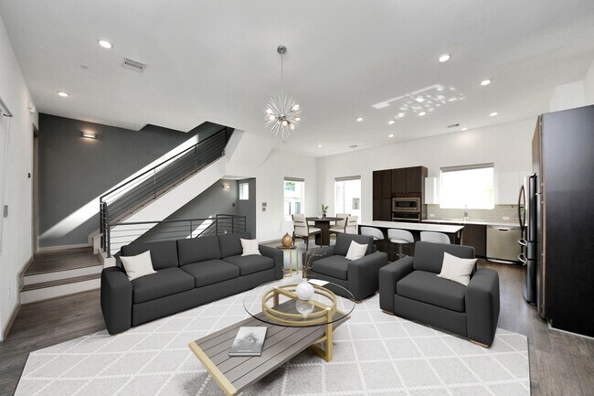 Building Photo - 2302 Johnson St