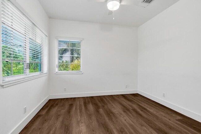 Building Photo - 211 Ocean Breeze