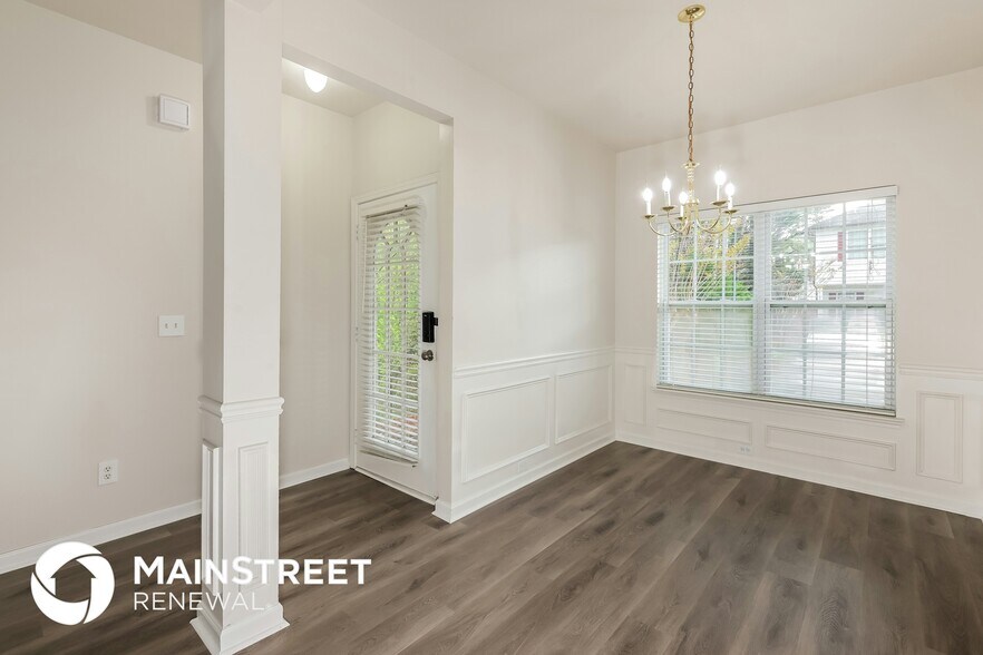 Building Photo - 4838 Tangerine Cir