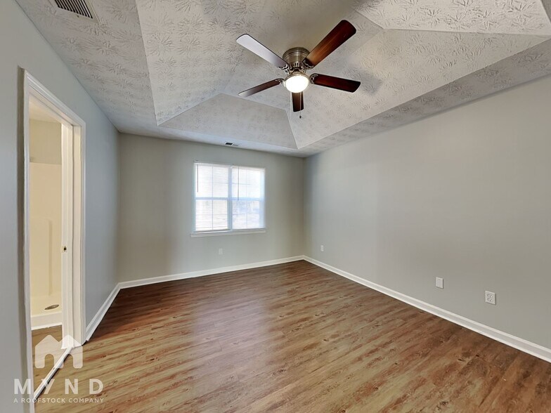 Building Photo - 375 Mountainview Dr