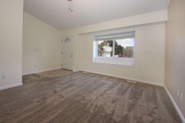 Building Photo - Charming Colorado Springs Rental in Top Ra...