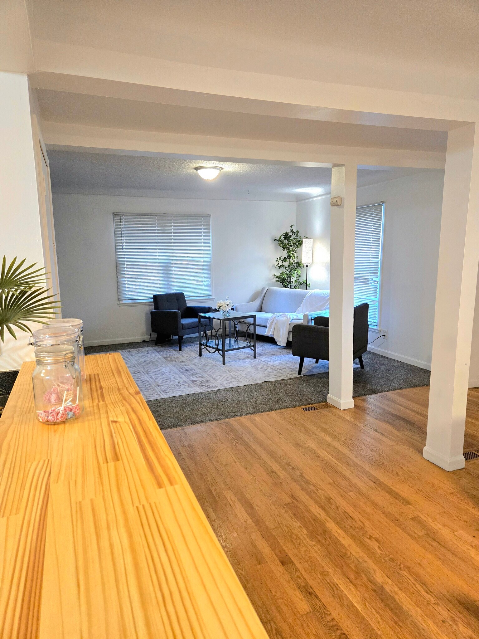 Building Photo - 3913 Thomas Ave N