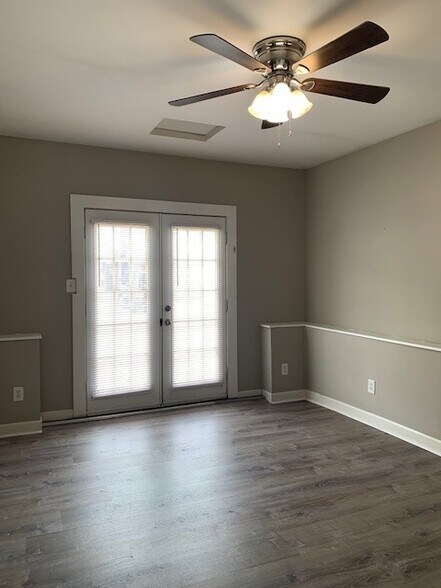 Building Photo - 744 Berkley Rd