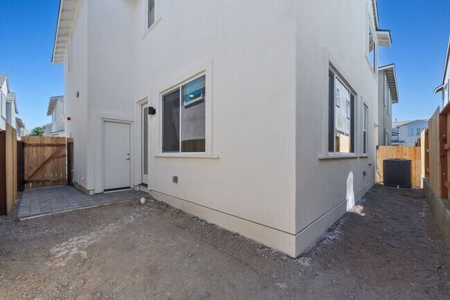 Building Photo - Brand new Arrowcreek Stunner!