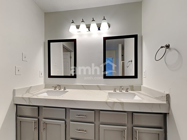 Building Photo - 5050 Rodrick Trail