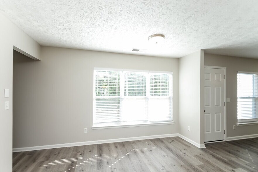 Building Photo - 8202 Camp Hill Ct