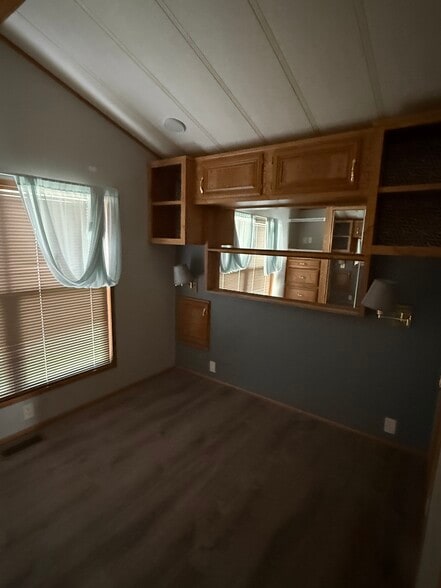 Building Photo - 6711 Bridgewater Ln