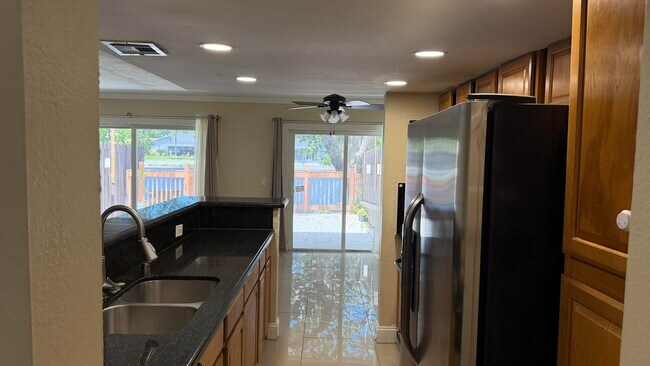 Building Photo - 1114 NW 79th Dr