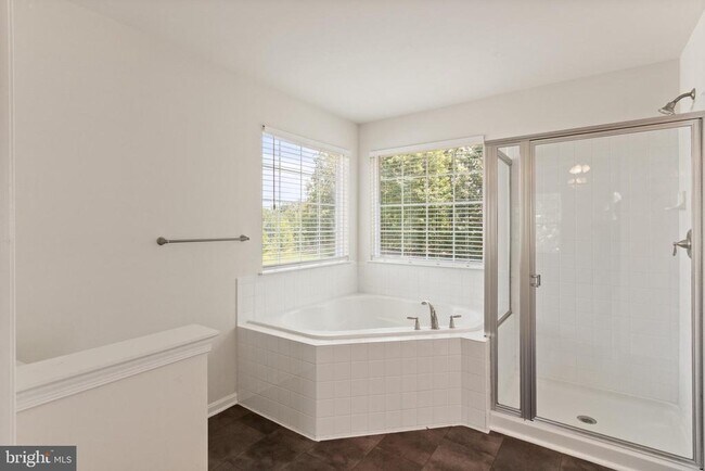 Building Photo - 45 Colemans Mill Dr