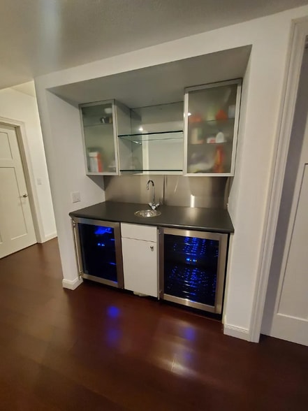 Building Photo - 5111 23rd Ave W