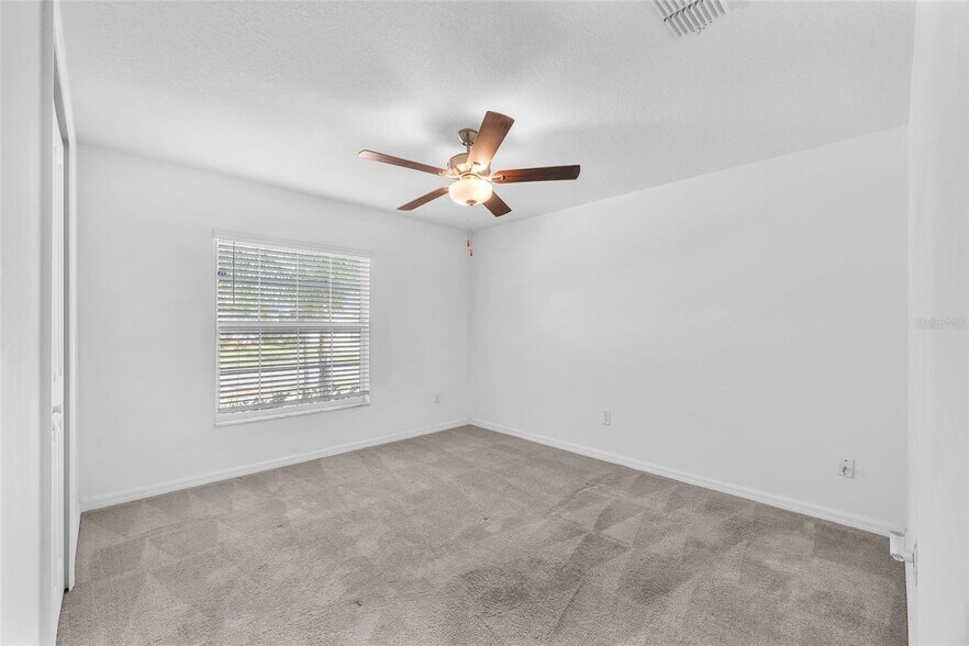 Building Photo - 5518 Blue Azure Dr