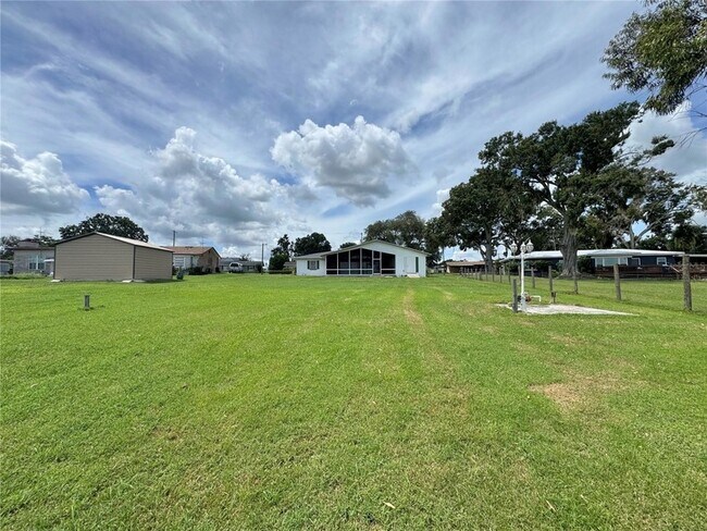 Building Photo - 1002 Biltmore Dr NW