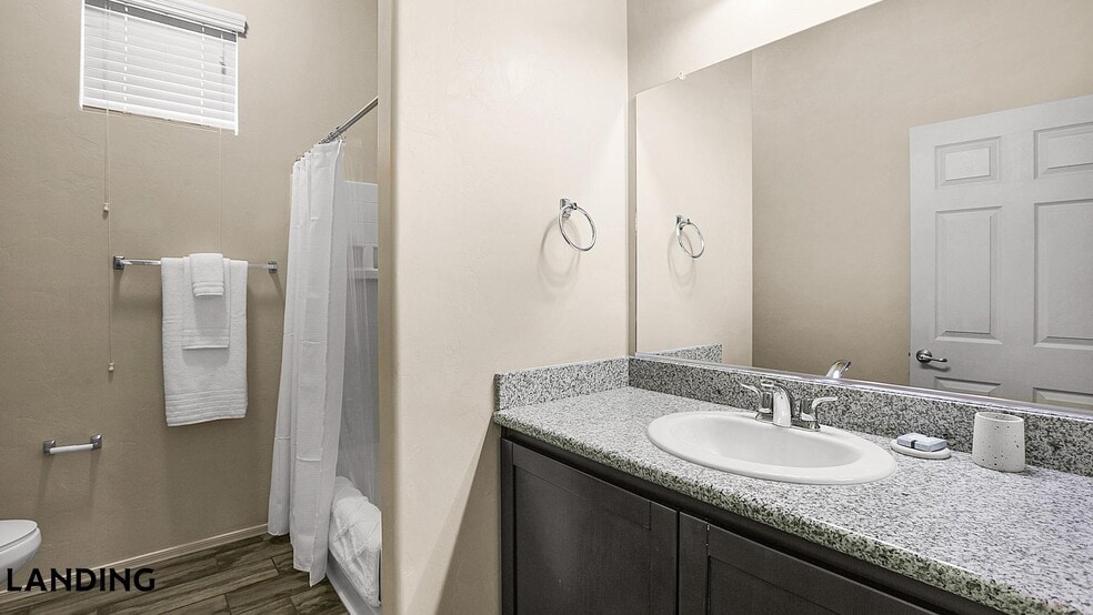 Building Photo - 14807 Woodland Hills Dr