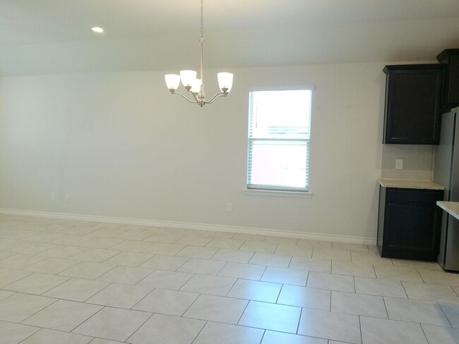 Building Photo - 7701 Lariat Toss Dr