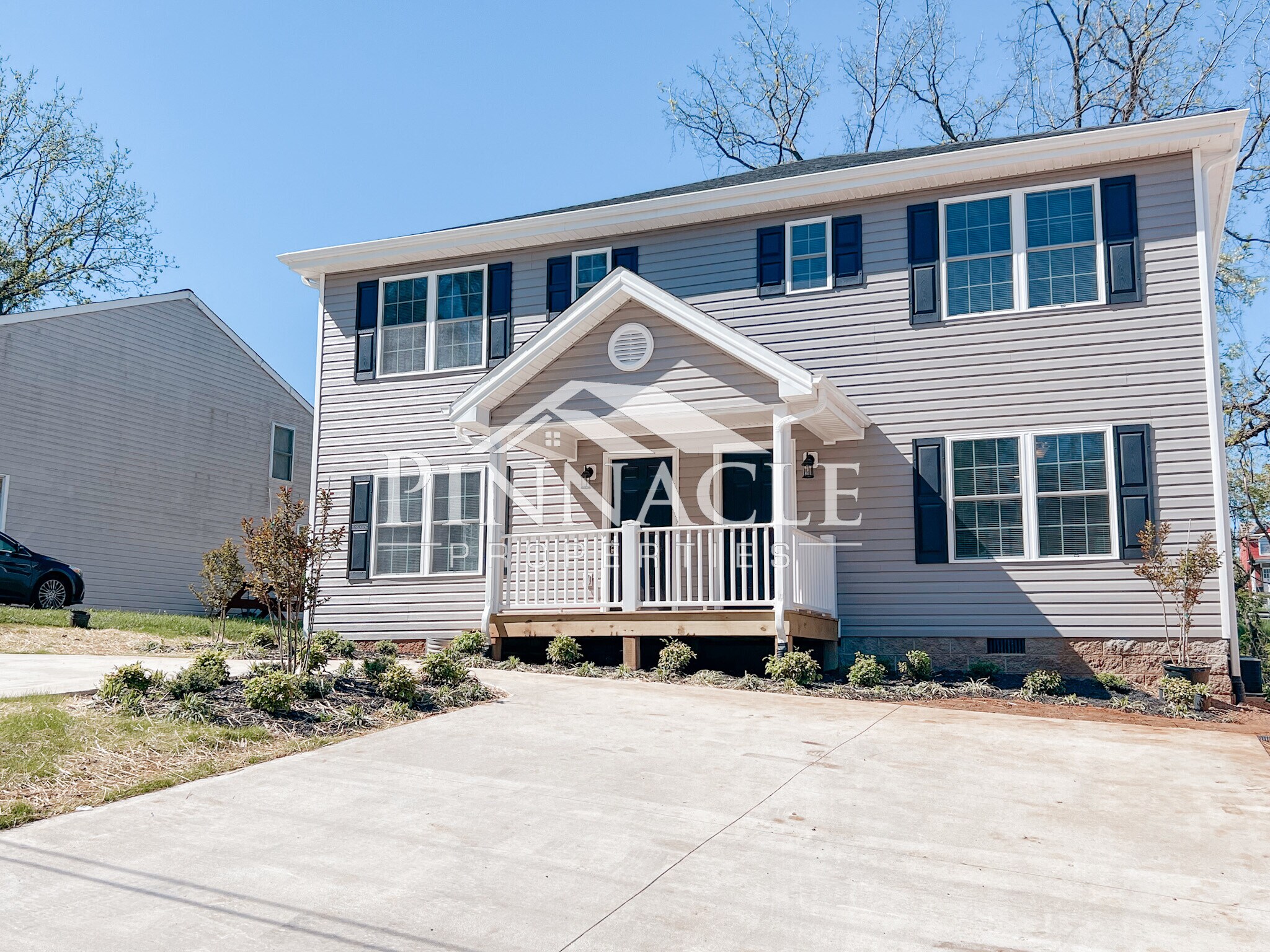 Building Photo - 2325 Tazewell Ave