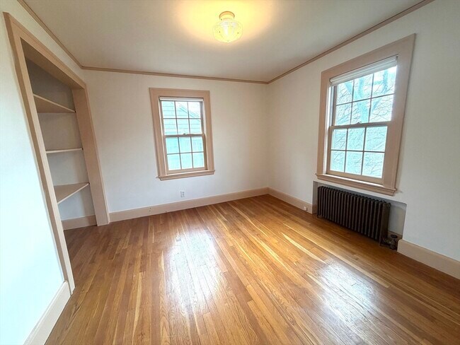 Building Photo - 15 Glenburn Rd