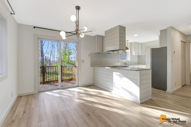 Building Photo - Eagle River Gem