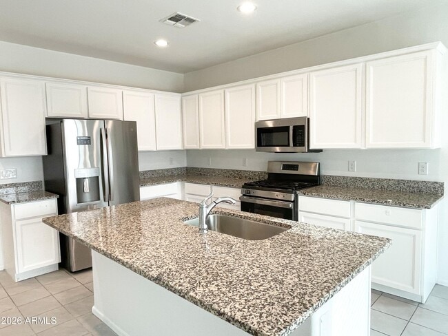 Building Photo - 15683 W Morning Glory St