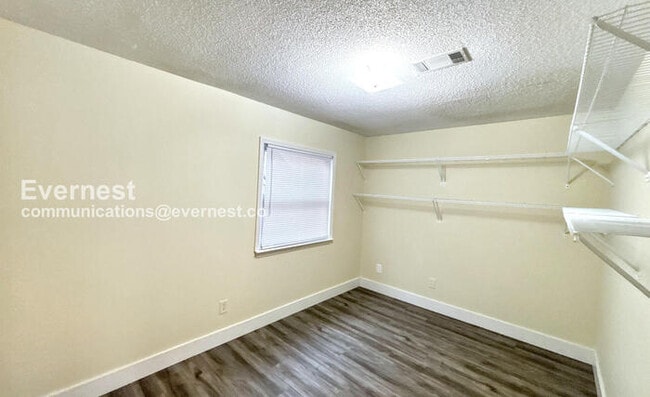 Building Photo - 4814 Eldridge Rd