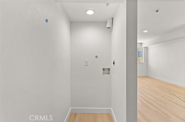 Building Photo - 711 W 80th St