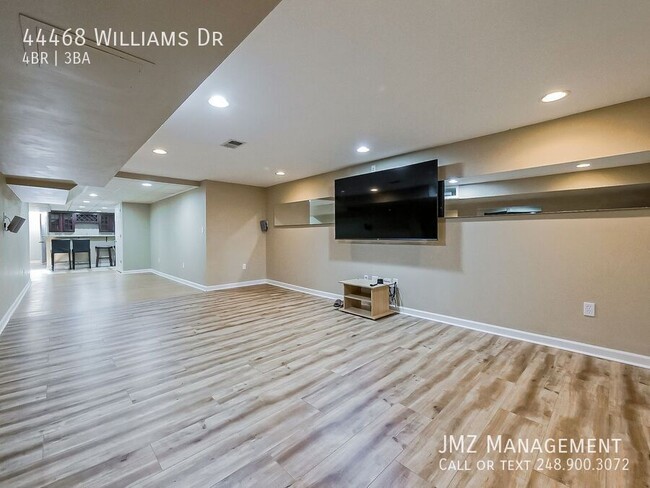 Building Photo - 44468 Williams Dr