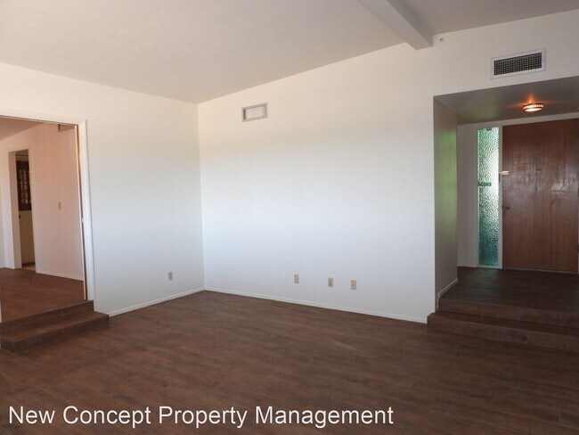 Building Photo - 4 br, 2 bath House - 2240 S Camino Seco