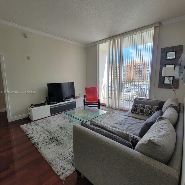 Building Photo - 2775 NE 187th St