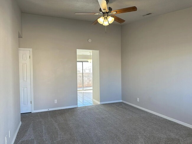 Building Photo - Single-Level 3 Bedroom Townhome in St. George