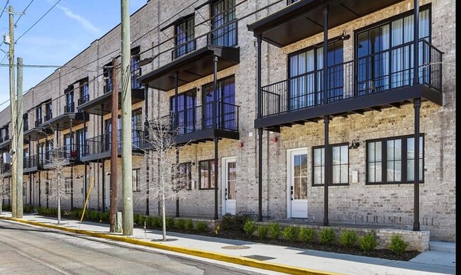 Primary Photo - $1600 per bedroom. One of the last Enclave...
