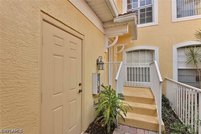 Building Photo - 2215 Arielle Dr