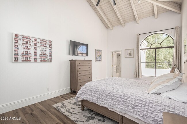 Building Photo - 10113 E Topaz Dr