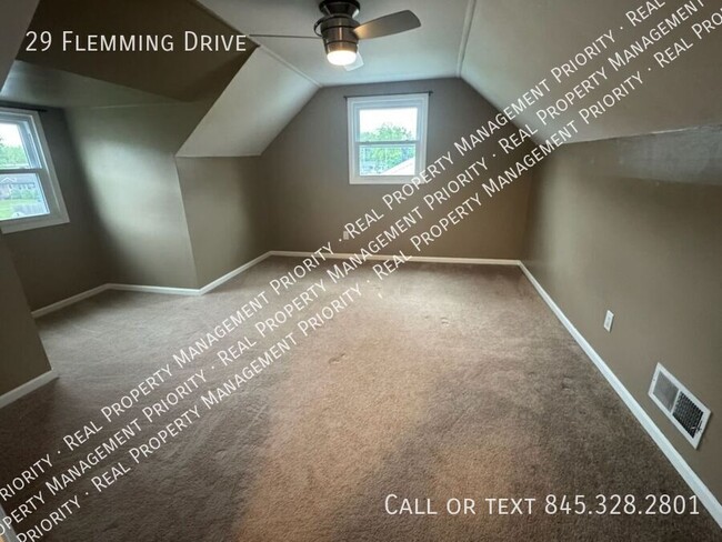 Building Photo - 29 Flemming Dr
