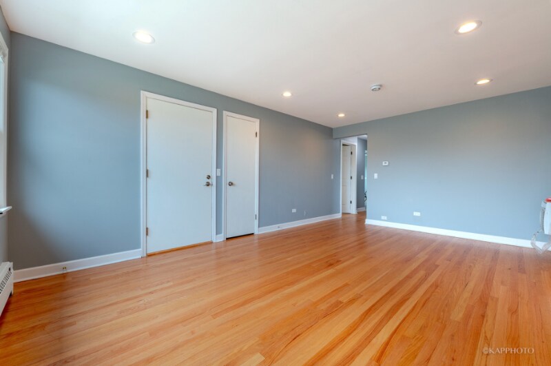 Building Photo - 4600 N Sayre Ave