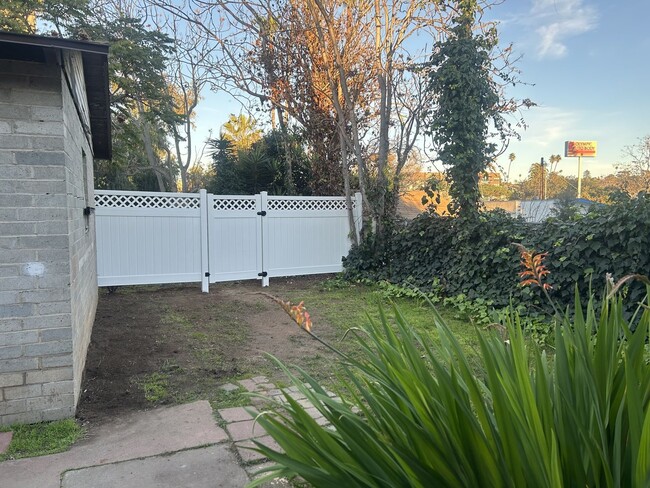 Building Photo - Bright & Remodeled Single-Family Home with Detached Garage