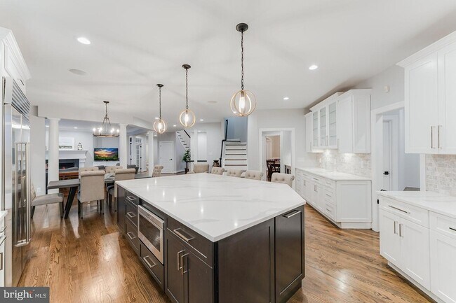 Building Photo - 7814 Crownhurst Ct