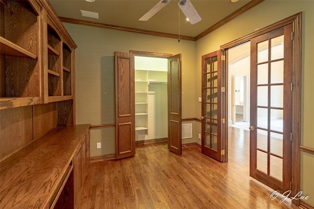 Building Photo - 1053 Sir Lancelot Cir