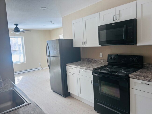 Building Photo - 520 Nevada St