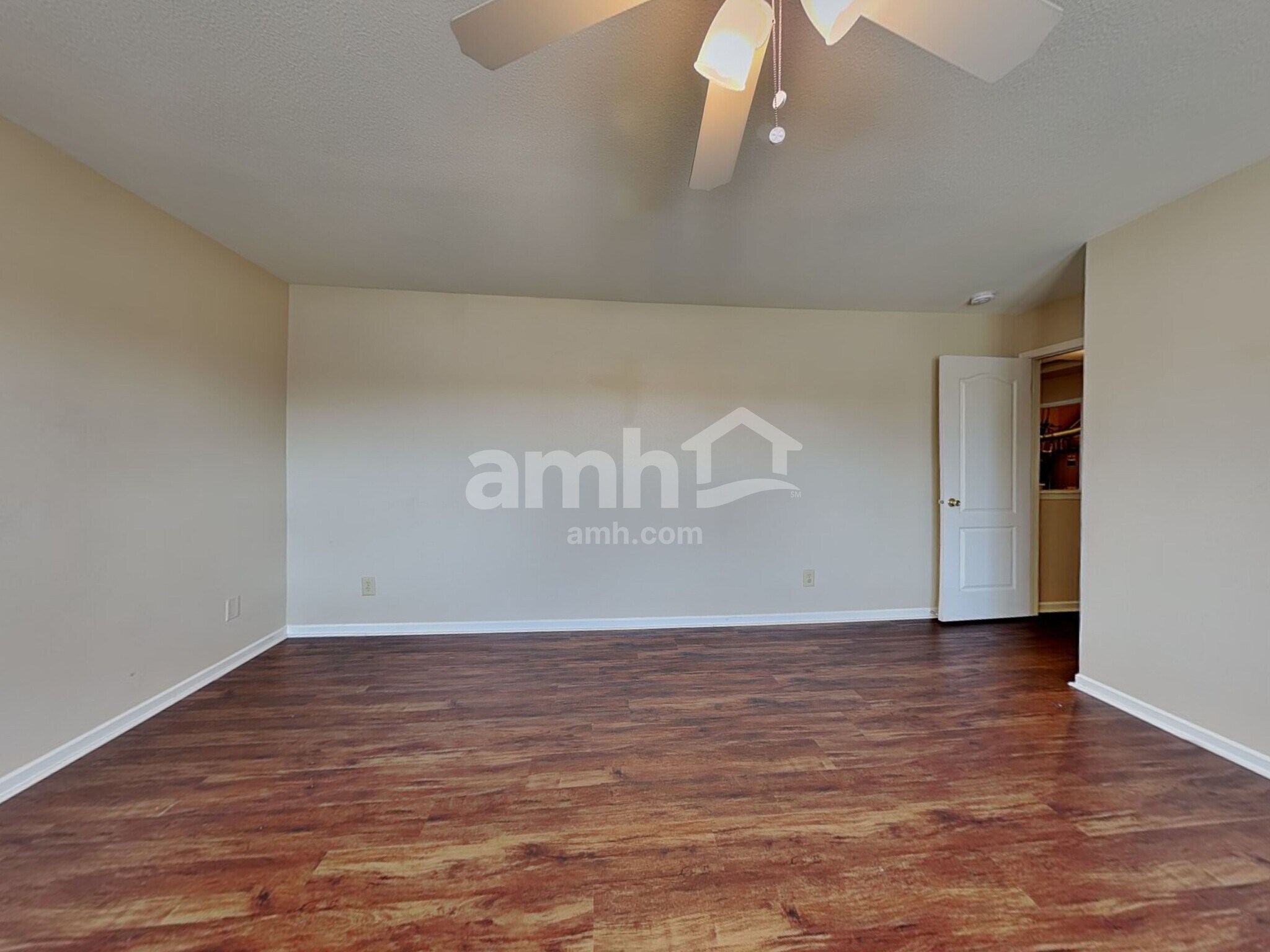 Building Photo - 205 Farm Springs Rd